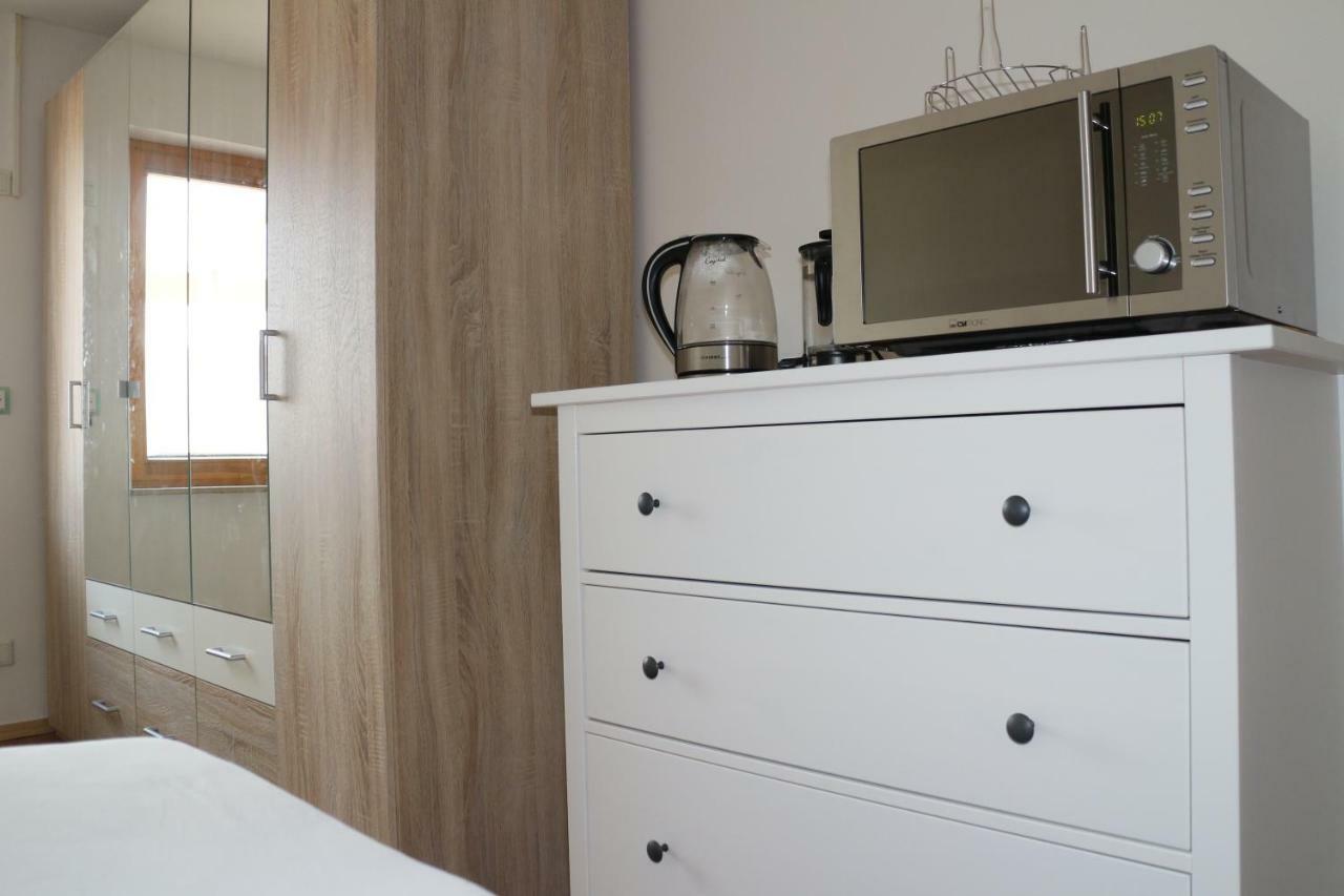 Romantische Ferienwohnung Mit Fantastischem Ausblick, Pool Und Gartensauna Jena Exteriör bild